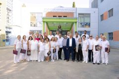 Ο Δήμαρχος της Ερμιόνης κος. Γιάννης  Γεωργόπουλος με την χορωδία και την μπάντα του Δήμου Ερμιονίδας