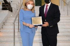 Μαριάννα Β. Βαρδινογιάννη, Γιώργος Παναγόπουλος