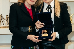 Μαριάννα Β. Βαρδινογιάννη & Νίνα Βλάχου
