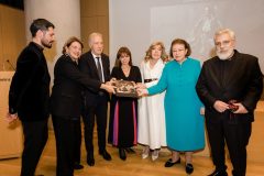Ανατόλι Γεωργίεφ, Φανή Μαλλούχου-Tufano, Νίκος Σταμπολίδης, Κατερίνα Σακελλαροπούλου, Μαριάννα Β. Βαρδινογιάννη, Λίνα Μενδώνη, Βαγγέλης Κύρης