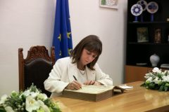 Κατερίνα Σακελλαροπούλου
