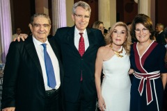 Βαρδής Ι. Βαρδινογιάννης, Geoffrey Pyatt, Μαριάννα Β. Βαρδινογιάννη, Mary Pyatt