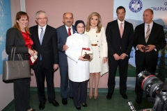 Αναμνηστική φωτογραφία από την επίσκεψη του Υπουργού Υγείας της Τουρκίας Mehmet Muezzinoglu στην Ογκολογική Μονάδα Παίδων «Μαριάννα Β. Βαρδινογιάννη- ΕΛΠΙΔΑ»