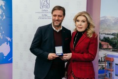 Pedro Martins, Μαριάννα Β. Βαρδινογιάννη