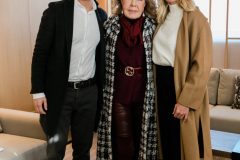 Η Μαριάννα Β. Βαρδινογιάννη με τον Μιχάλη Χατζηγιάννη και τη Ζέτα Μακρυπούλια