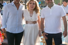 Μανώλης Παπασάββας, Μαριάννα Β. Βαρδινογιάννη, δήμαρχος Μυκόνου Κωνσταντίνος Κουκάς