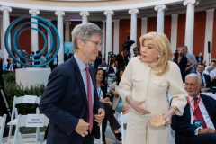 Μαριάννα Β. Βαρδινογιάννη, Jeffrey Sachs