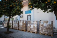 Στιγμιότυπα από την παράδοση των δεμάτων αγάπης στον Δήμο Κηφισιάς