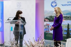 Μαριάννα Β. Βαρδινογιάννη, Κατερίνα Σακελλαροπούλου