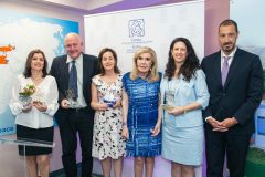 Η Μαριάννα Β. Βαρδινογιάννη, η Πρέσβειρα του Ισραήλ κυρία Ιrit Ben Abba και ο Διοικητής του Νοσοκομείου Παίδων "ΑΓΙΑ ΣΟΦΙΑ" κύριος Μανώλης Παπασάββας μαζί με τους εκπροσώπους του νοσοκομείου "Chaib Sheba"