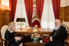 Μαριάννα Β. Βαρδινογιάννη, Αρχιεπίσκοπος Ιερώνυμος