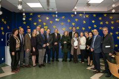 Ομαδική φωτογραφία λίγο πριν από την έναρξη των εργασιών του Συμποσίου