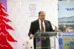 Ο Καθηγητής David Small κατά τη διάρκεια της ομιλίας του