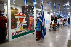 Στιγμιότυπο από την παρέλαση με τη Μπάντας του Πολεμικού Ναυτικού