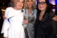 Μαριάννα Β. Βαρδινογιάννη, Brigitte Macron, Νάνα Μούσχουρη