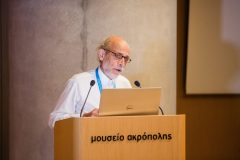 Μανώλης Κορρές